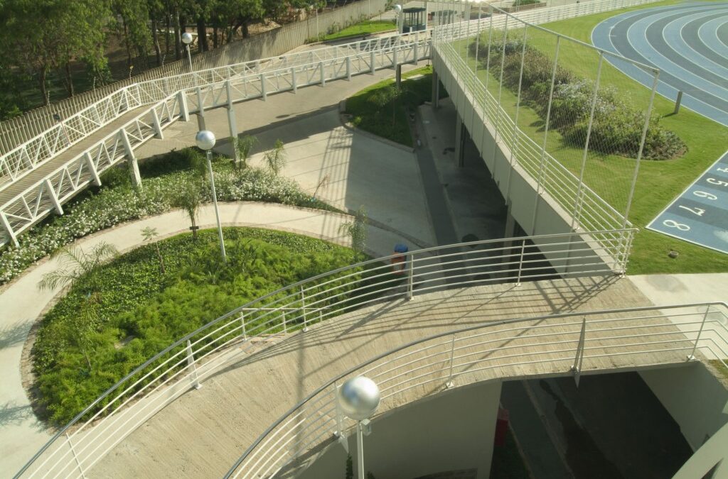 Campo De Futebol Isométrico Perto Do Estacionamento Do Carro